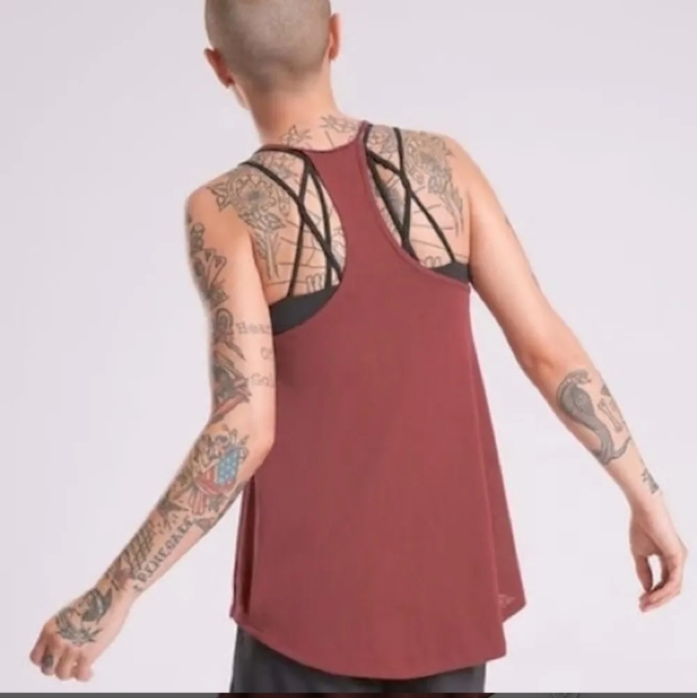 Athleta breezy high neck racerback tank - Picture 4 of 7
